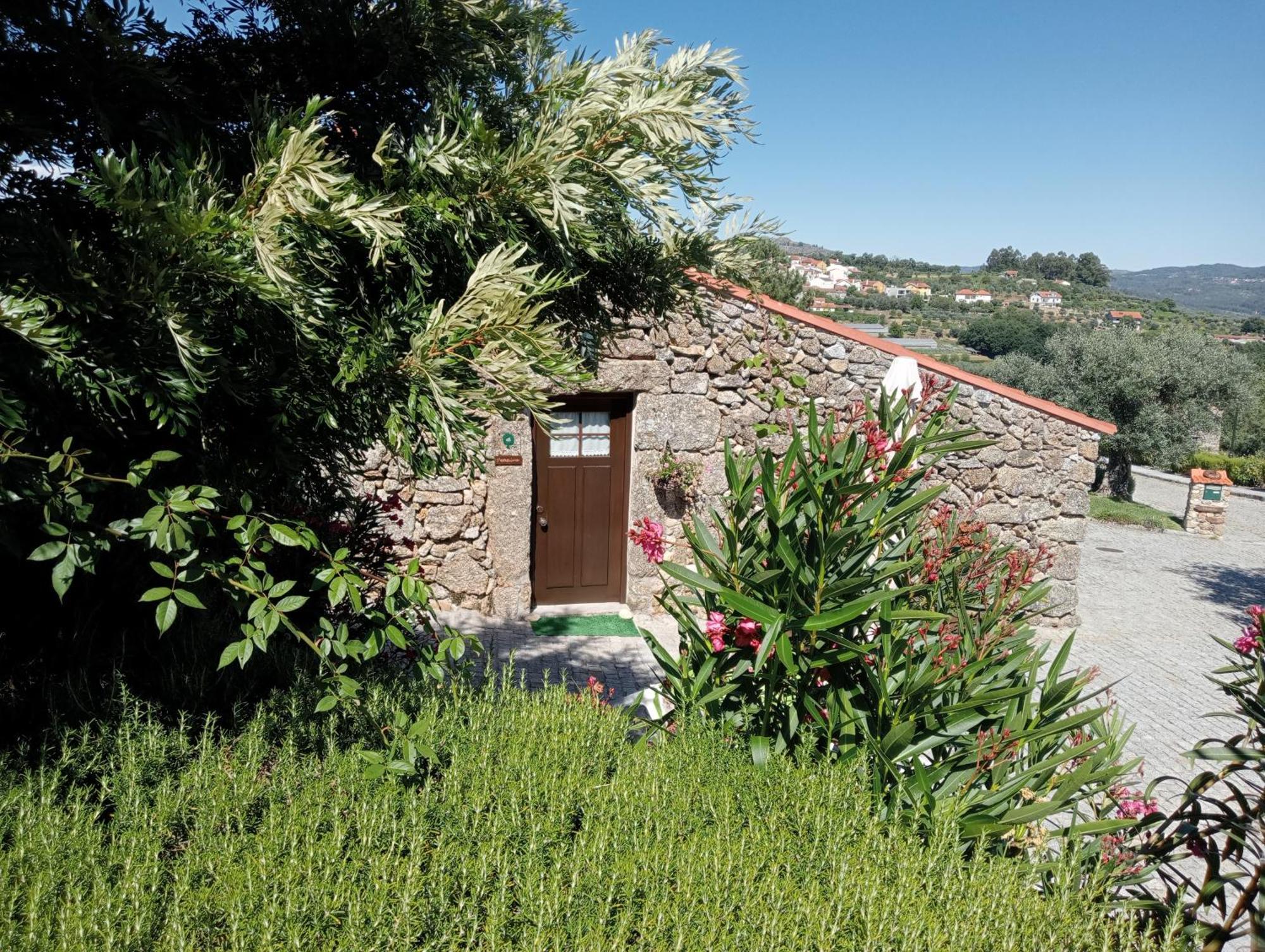 Eiras Do Dao Hotel Penalva do Castelo Exterior photo